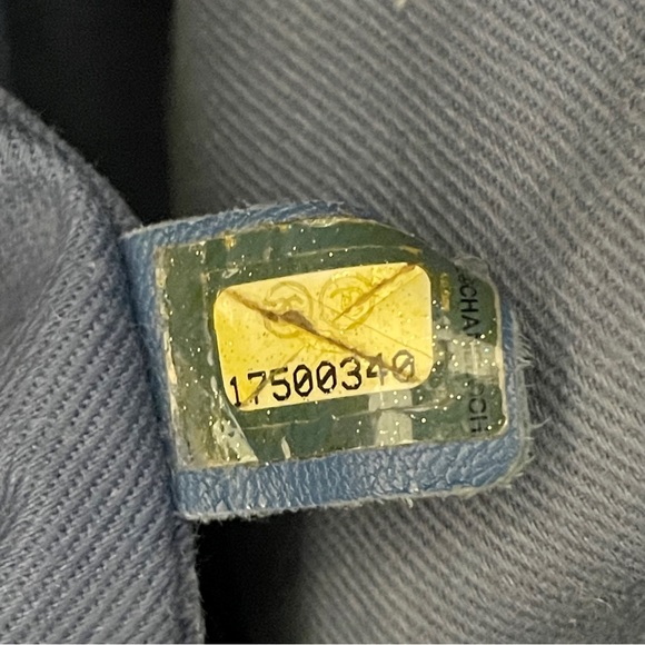 Chanel blue perforated and quilted leather Up  In The Air shoulder tote bag - Picture 13 of 13